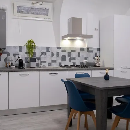 Trastevereloft228 Apt. White *