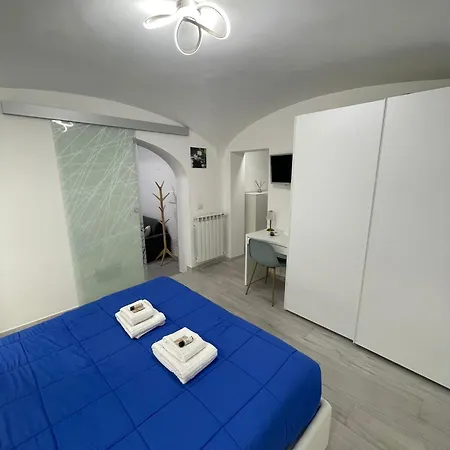 Trastevereloft228 Apt. White *